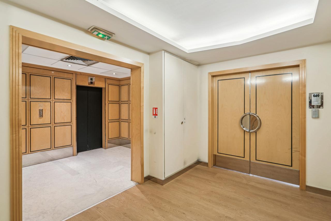 Bureau Paris 242m² Location bureau Paris OLBUR2428217 2